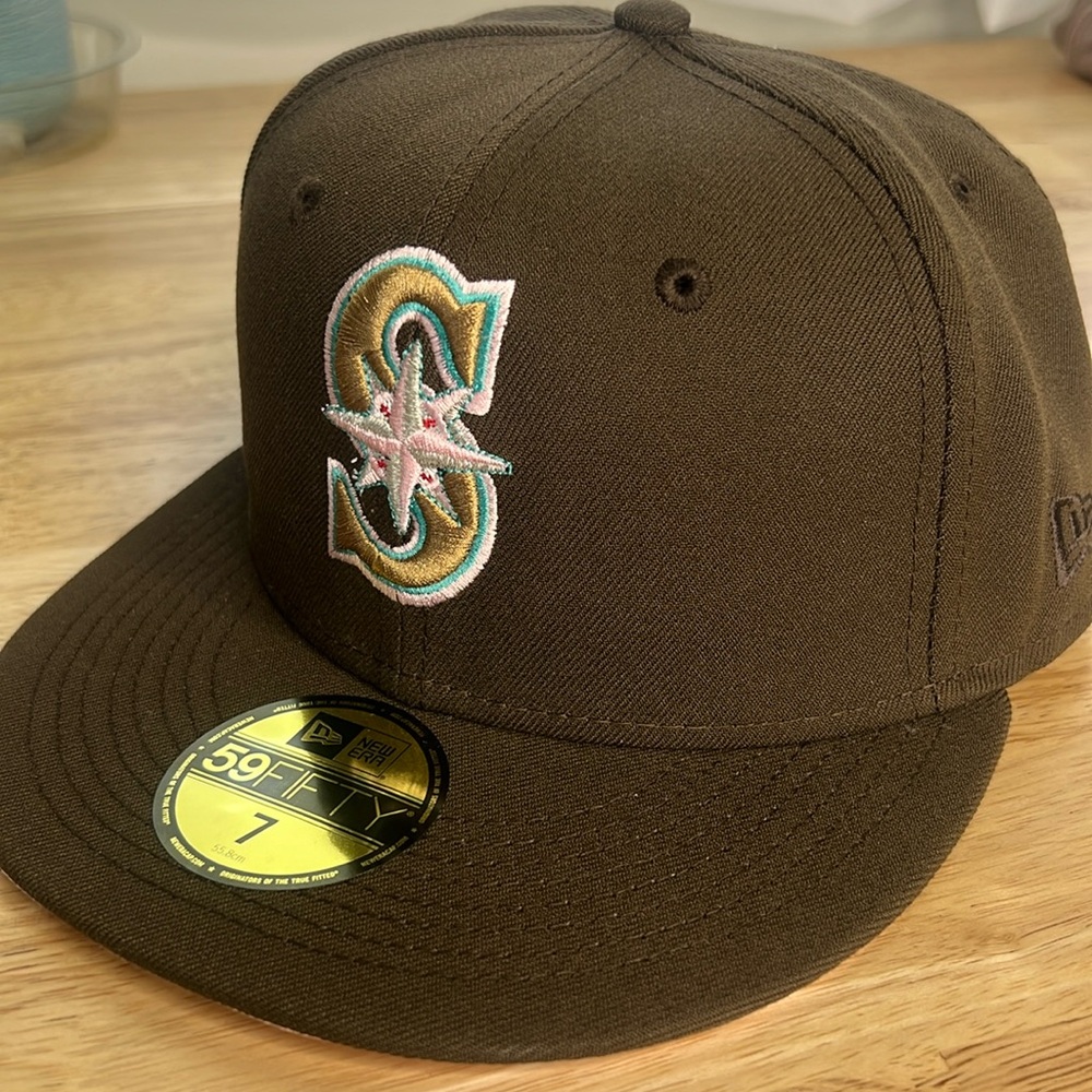 New Era 59Fifty Seattle Mariners 30th Anniversary Brown Hat / Pink Brim